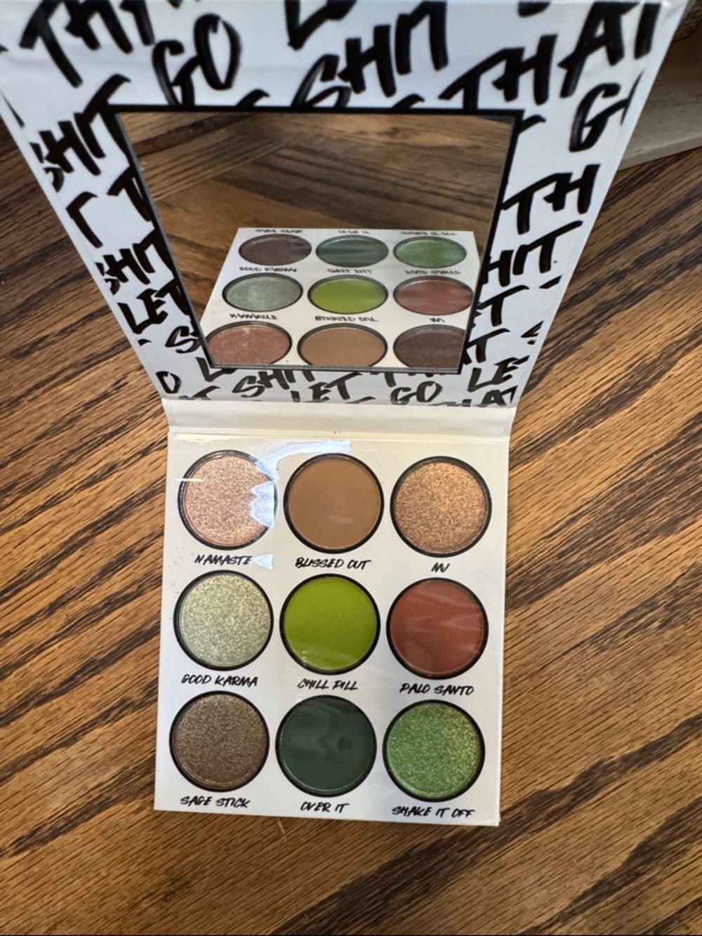 New Sealed BH Cosmetics Green & Earth-Tone Eyeshadow Palette 9 colors